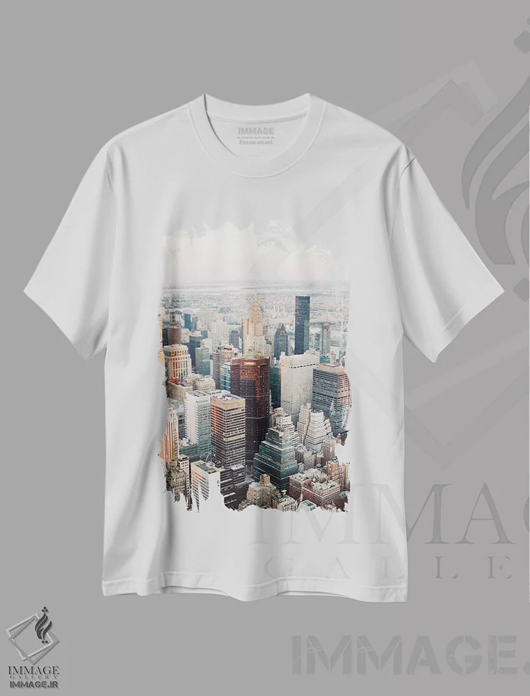 تیشرت سفید طرح دار منظره آسمان نمای نیویورک از بالا، مدیوم اثر جاستین میلتون | immage.ir