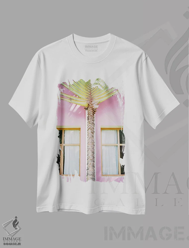 تیشرت سفید طرح دار درختان گرمسیری، مدیوم اثر جاستین میلتون | immage.ir