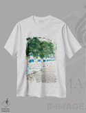 تیشرت سفید طرح دار ساحل پوزیتانو، مدیوم اثر جاستین میلتون | فروشگاه ایماژ