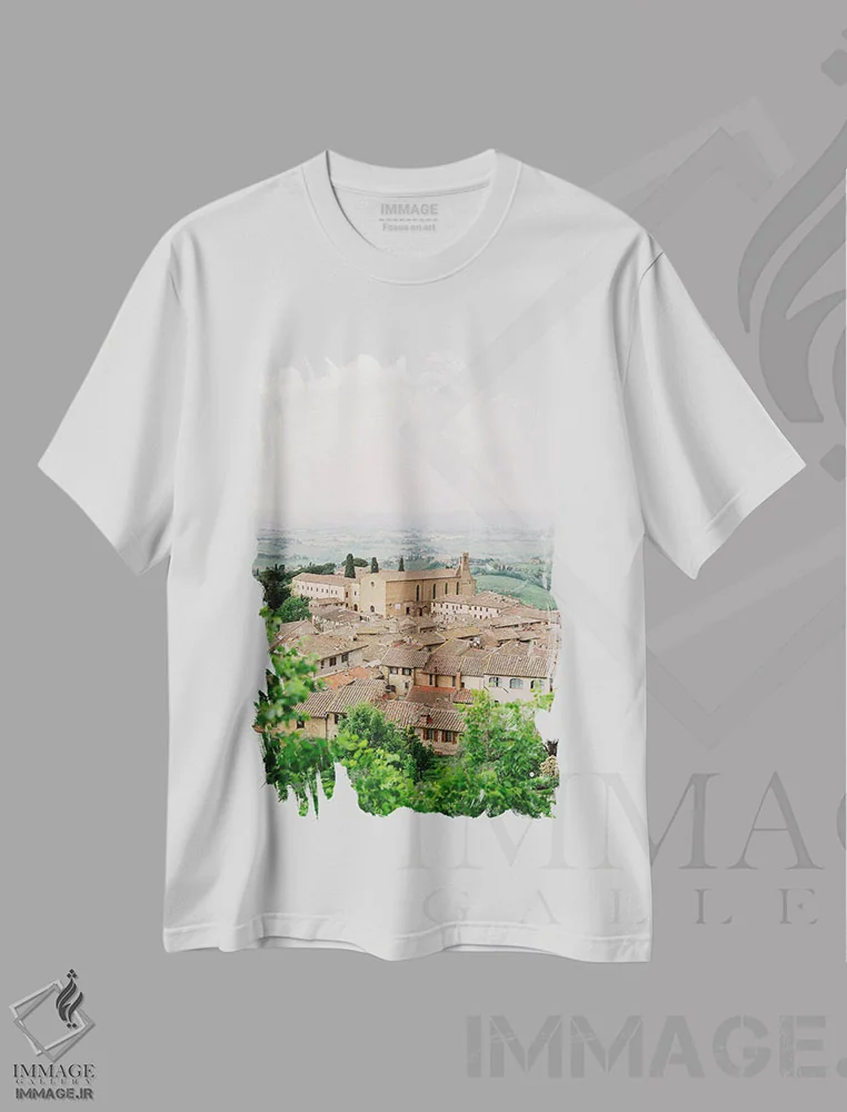 تیشرت سفید طرح دار تپه های حومه ایتالیا، مدیوم اثر جاستین میلتون | immage.ir