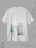 تیشرت سفید طرح دار کلیسای سانتورینی، مدیوم اثر جاستین میلتون | فروشگاه ایماژ