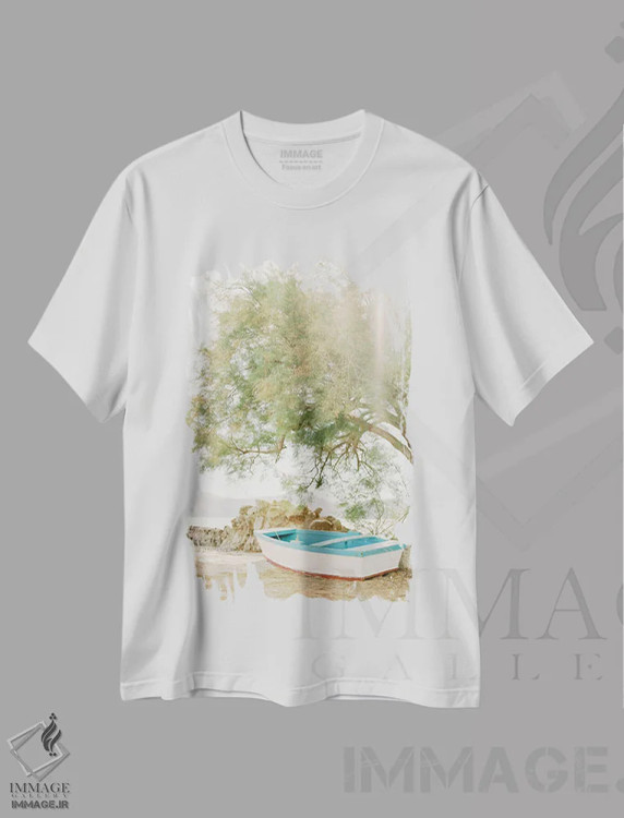 تیشرت سفید طرح دار فرار به جزیره ی یونانی، مدیوم اثر جاستین میلتون | immage.ir