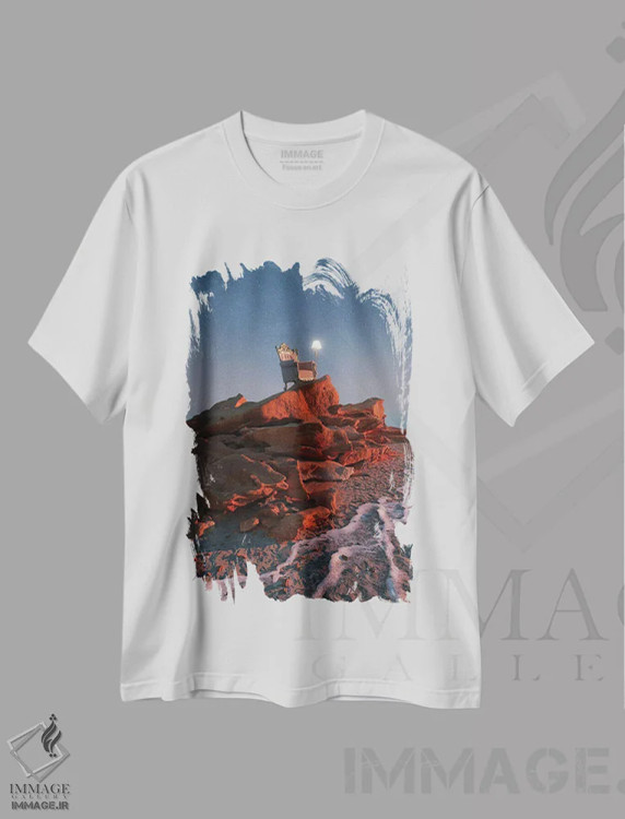 تیشرت سفید طرح دار جای مخفی، عکاسی ترکیبی اثر جیمز ترالی | immage.ir
