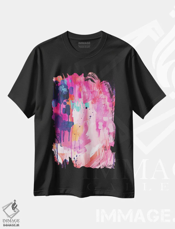 تیشرت مشکی طرح دار با ریتم خودم پیش می روم اثر جولیا بادو | immage.ir