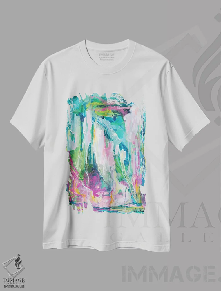 تیشرت سفید طرح دار خودم اثر جولیا بادو | immage.ir