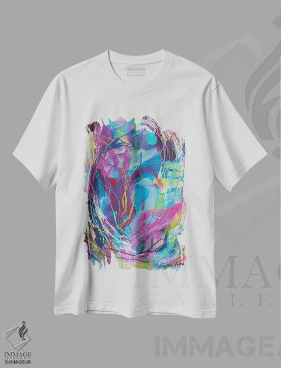تیشرت سفید طرح دار حجوم احساسات اثر جولیا بادو | immage.ir