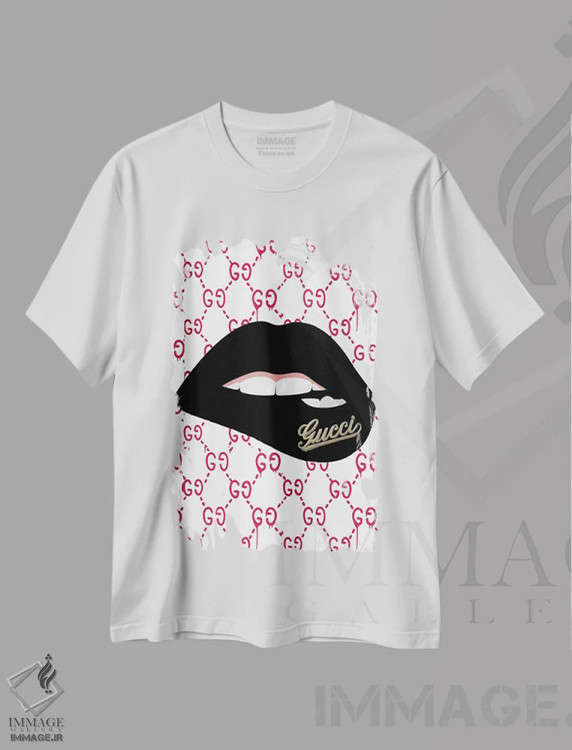 تیشرت سفید طرح دار لب های گوچی، هنر دیجیتال اثر جولی شریبر | immage.ir