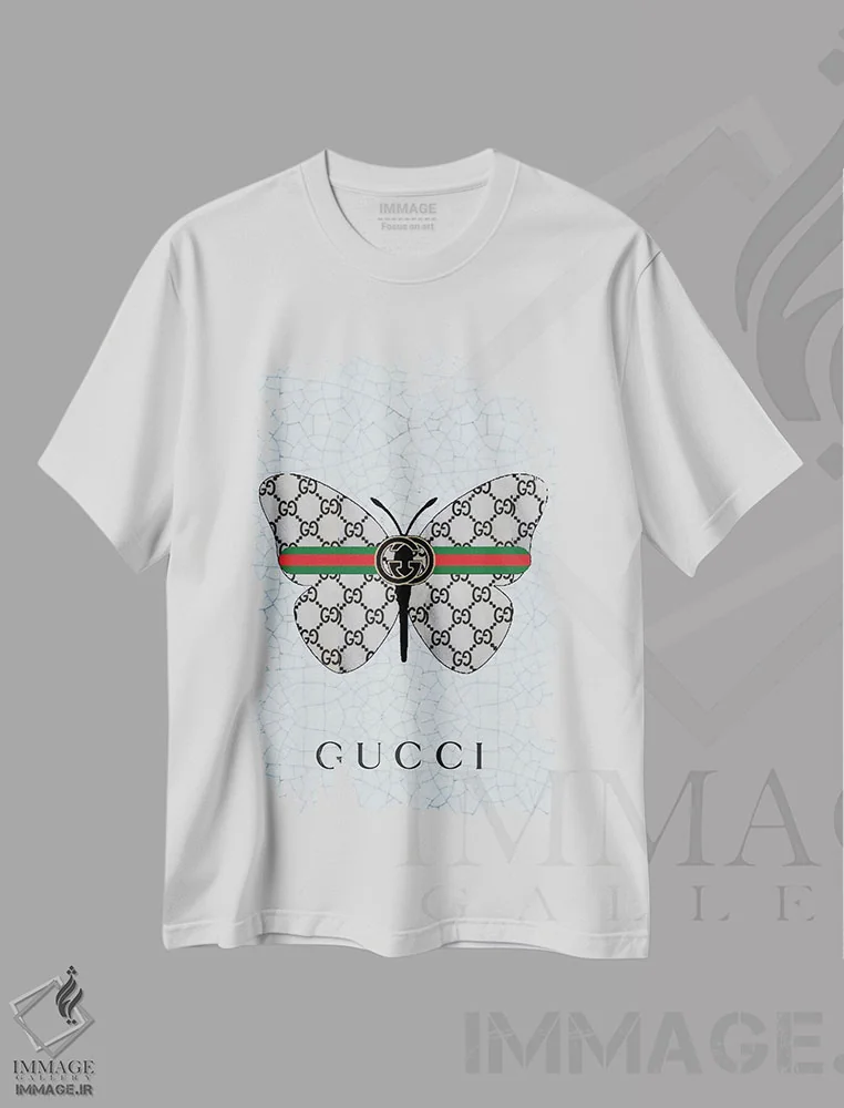 تیشرت سفید طرح دار پروانه با لوگوی گوچی، هنر دیجیتال اثر جولی شریبر | immage.ir