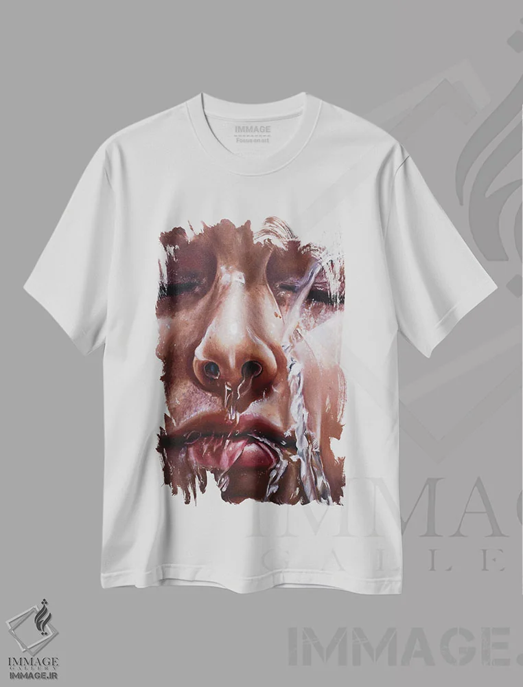 تیشرت سفید طرح دار چکه، هنر فاخر معاصر اثر جولیا رایان | immage.ir