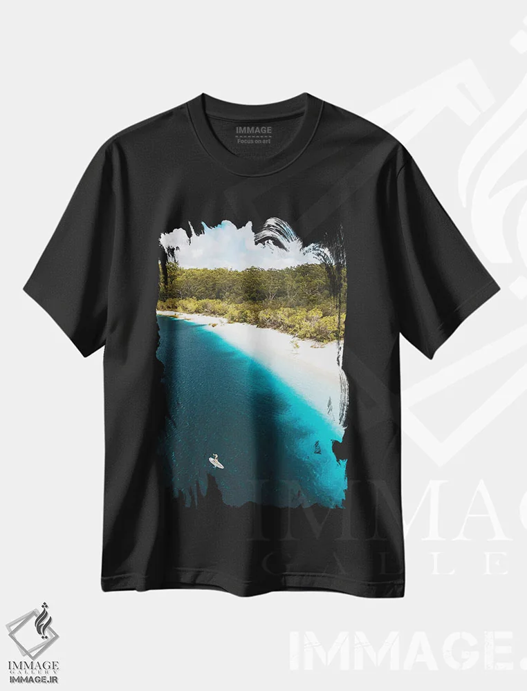 تیشرت مشکی طرح دار پدل بُرد سواری در کنار ساحل دریاچه مک کنزی، مدیوم اثر جیمز وودیکا | immage.ir