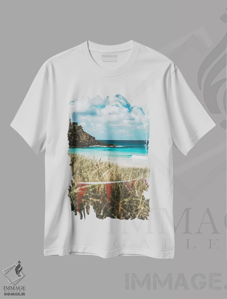 تیشرت سفید طرح دار ساحل دست نخوردهٔ جزیره در میان علفزار، مدیوم اثر جیمز وودیکا | فروشگاه ایماژ