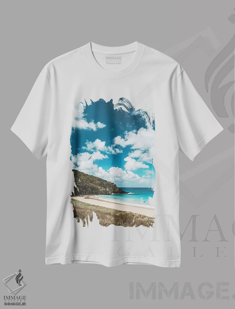 تیشرت سفید طرح دار ساحل جزیره خلوت با آب آبی، مدیوم اثر جیمز وودیکا | فروشگاه ایماژ