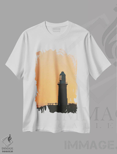 تیشرت سفید طرح دار سیلوئت فانوس دریایی در غروب، مدیوم اثر جیمز وودیکا | فروشگاه ایماژ