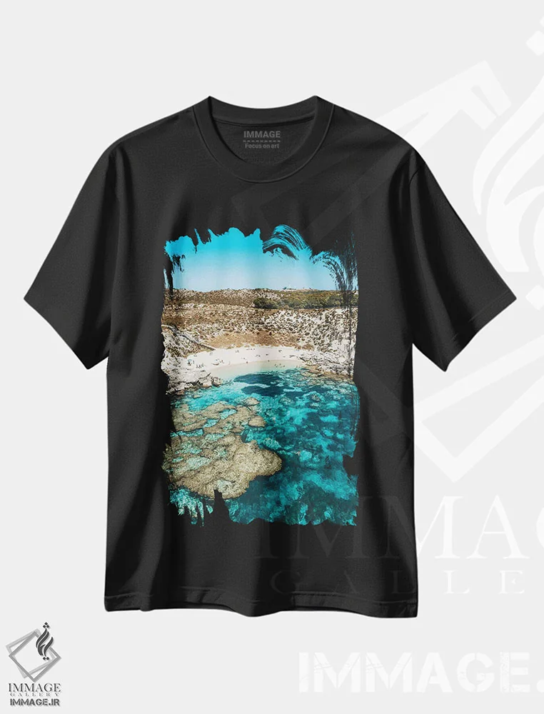 تیشرت مشکی طرح دار نمای هوایی ساحل صخره مرجانی فیروزه ای، مدیوم اثر جیمز وودیکا | immage.ir