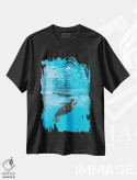 تیشرت مشکی طرح دار لاک پشت کوچک زیر آب، مدیوم اثر جیمز وودیکا | فروشگاه ایماژ