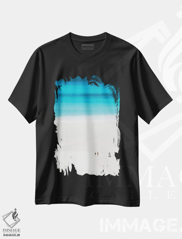 تیشرت مشکی طرح دار پیاده روی زوج در ساحل سفید و دنج، دکور ساحلی اثر جیمز وودیکا | فروشگاه ایماژ