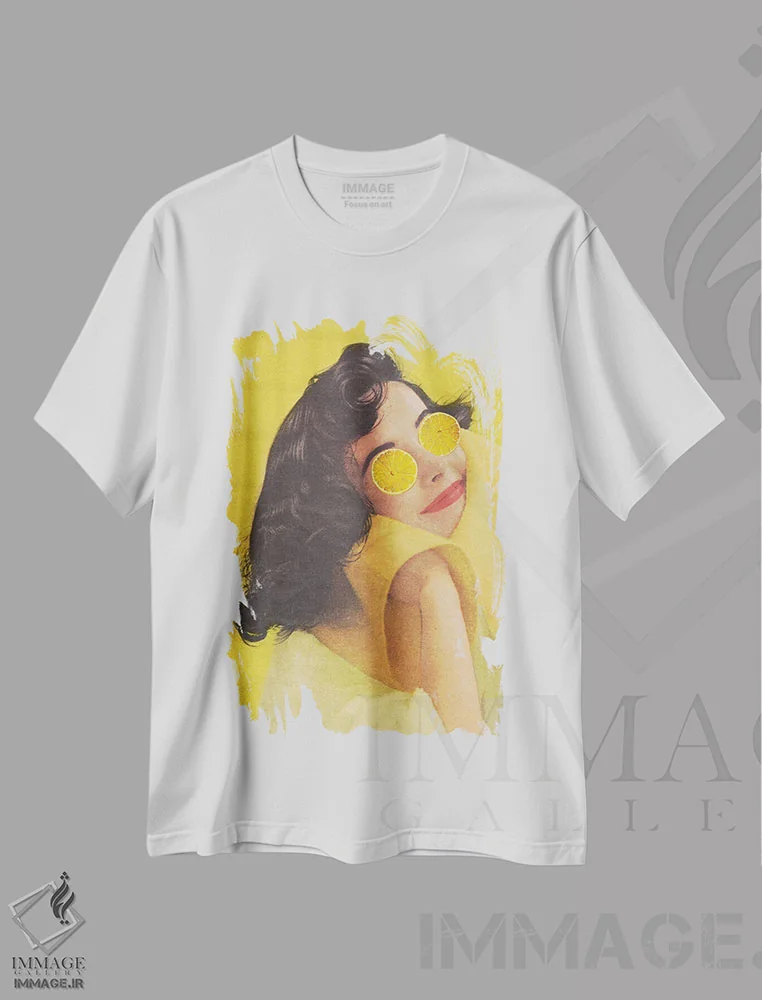 تیشرت سفید طرح دار از روزت نهایت استفاده را ببر، تزئینی اثر جولیا والک | immage.ir