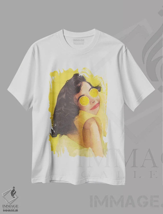 تیشرت سفید طرح دار از روزت نهایت استفاده را ببر، تزئینی اثر جولیا والک | immage.ir