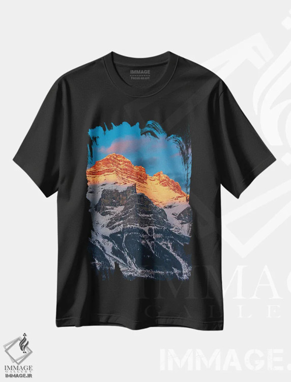 تیشرت مشکی طرح دار کانادا، آلبرتا، پارک ملی بنف. کوه راندل در غروب، مدیوم اثر جینز گالری | immage.ir