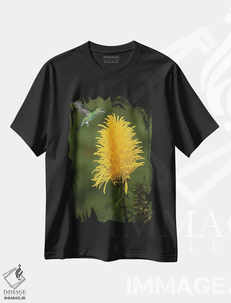 تیشرت مشکی طرح دار کارائیب، کاستاریکا. زنبورک سبز تاج دار در حال تغذیه، مدیوم اثر جینز گالری | immage.ir