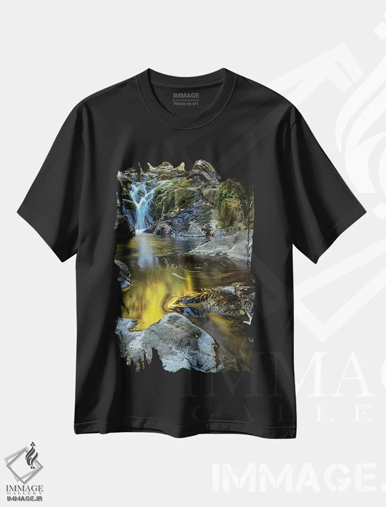 تیشرت مشکی طرح دار آمریکا، اورگان، فلورنس. آبشار در جویبار I، مدیوم اثر جینز گالری | فروشگاه ایماژ