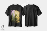 تیشرت مشکی طرح دار مکزیک. گیاه کنار دیوار رنگارنگ، مدیوم اثر جینز گالری | فروشگاه ایماژ