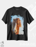 تیشرت مشکی طرح دار ایسلند. اسب ایسلندی در نور غروب II، مدیوم اثر جینز گالری | فروشگاه ایماژ