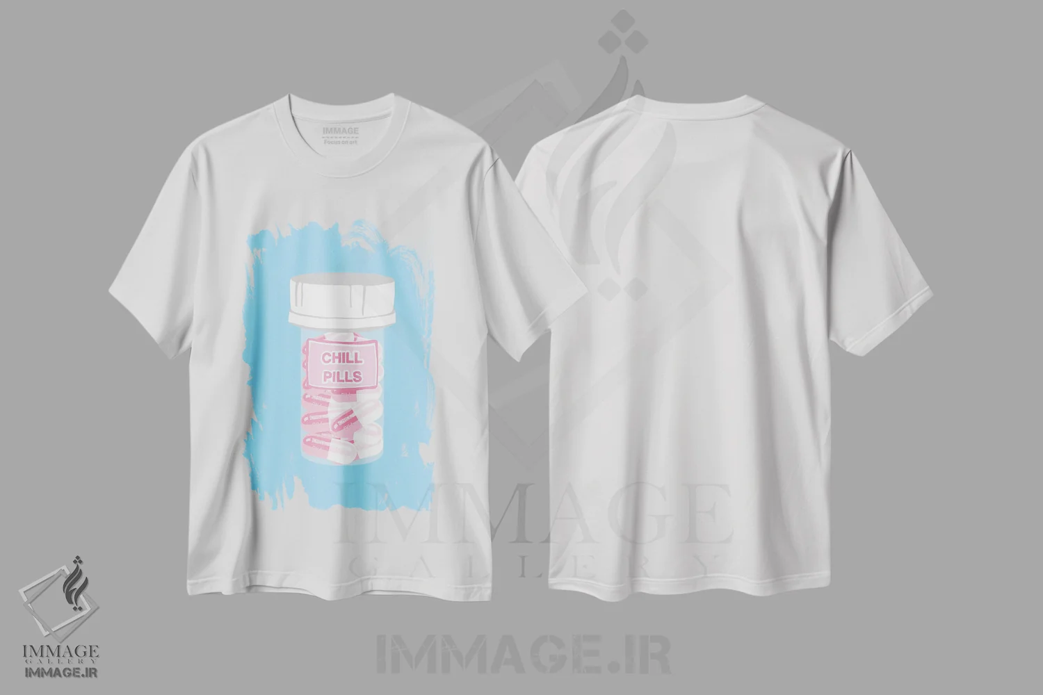 تیشرت سفید طرح دار بطری قرص آرامش آبی، هنر فاخر معاصر اثر جیمی متز | فروشگاه ایماژ
