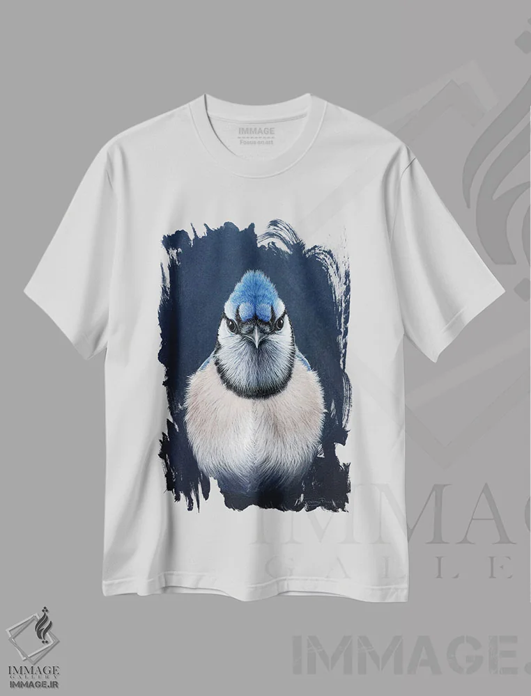 تیشرت سفید طرح دار جای آبی، تزئینی اثر جرمی پاول | immage.ir