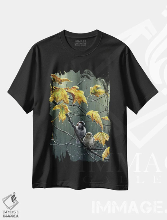 تیشرت مشکی طرح دار قطرات باران، دکور کلبه و لژ اثر جرمی پاول | immage.ir