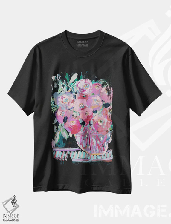 تیشرت مشکی طرح دار دسته گل ورودی، دکور معاصر اثر کیت رابرتس | immage.ir