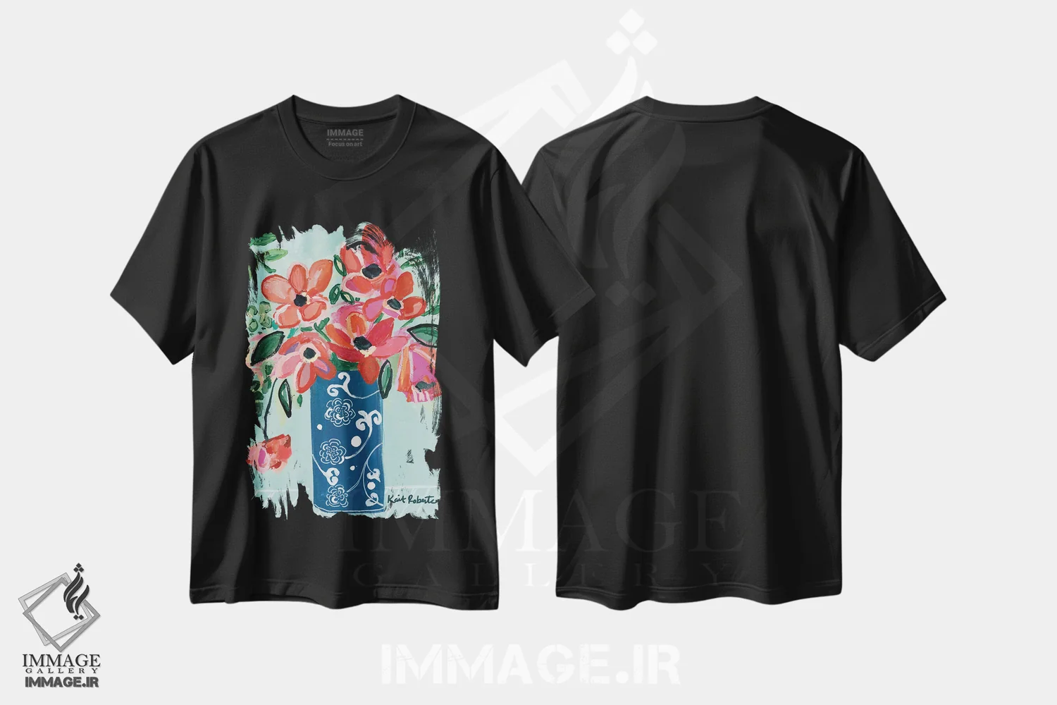 تیشرت مشکی طرح دار در ماه آبی، دکور معاصر اثر کیت رابرتس | فروشگاه ایماژ
