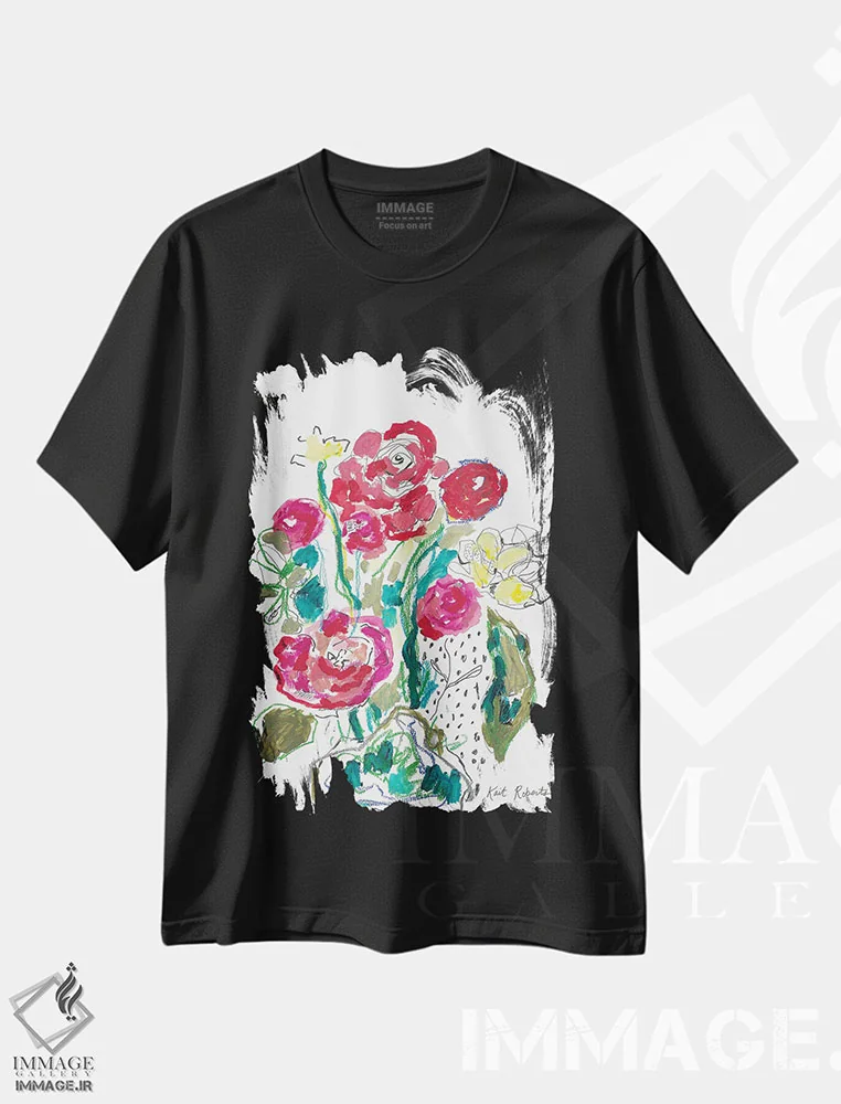 تیشرت مشکی طرح دار پایین سوراخ خرگوش با گل ها، دکور معاصر اثر کیت رابرتس | immage.ir