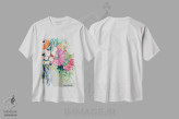 تیشرت سفید طرح دار از باغخانم هیزل، تزئینی اثر کیت رابرتس | فروشگاه ایماژ