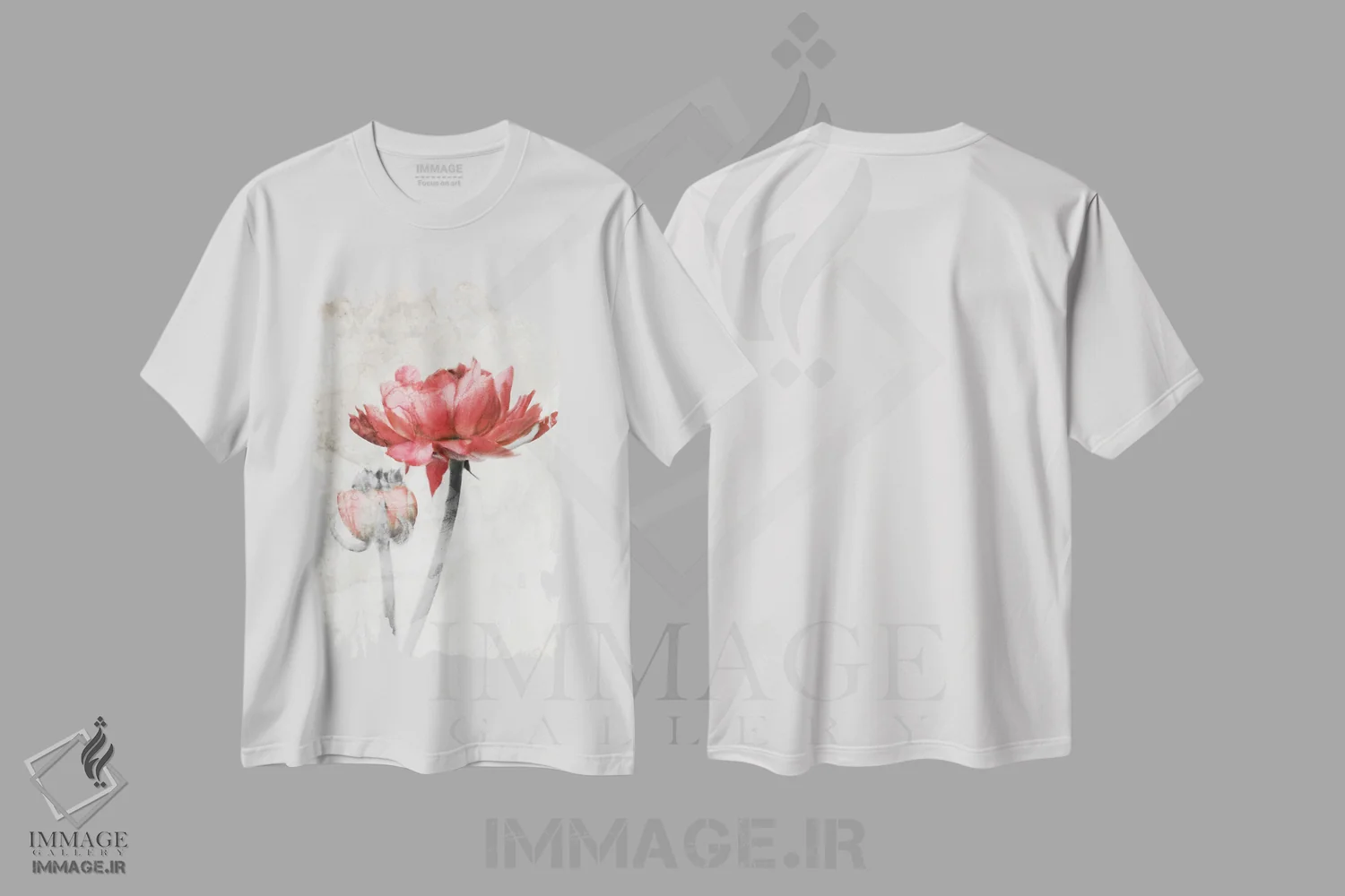 تیشرت سفید طرح دار شکوفه قرمز خیره کننده، دکور معاصر اثر کاترینا جونز | immage.ir