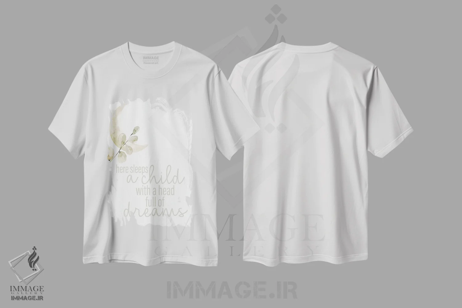 تیشرت سفید طرح دار اینجا خوابیده است I، تایپوگرافی اثر کیمبرلی آلن | immage.ir