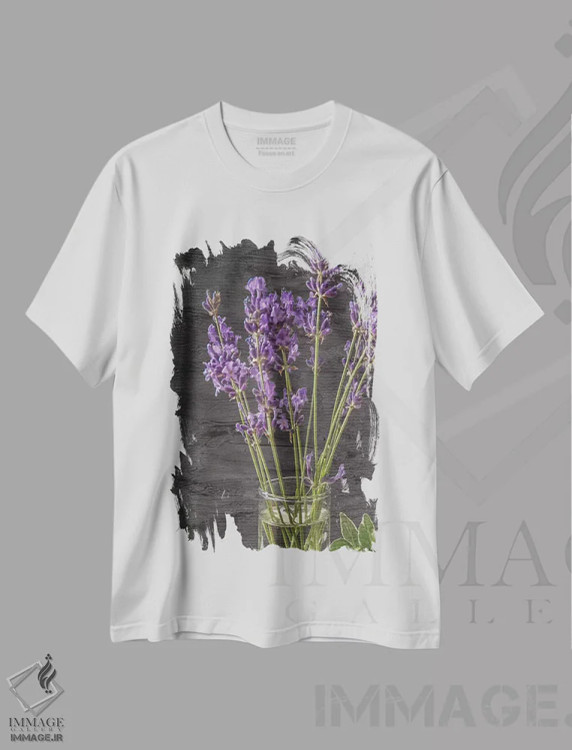 تیشرت سفید طرح دار شیشه اسطوخودوس، دکور معاصر اثر کیمبرلی آلن | immage.ir