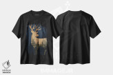 تیشرت مشکی طرح دار جنگل پنهان، دکور کلبه و لژ اثر کیمبرلی آلن | immage.ir