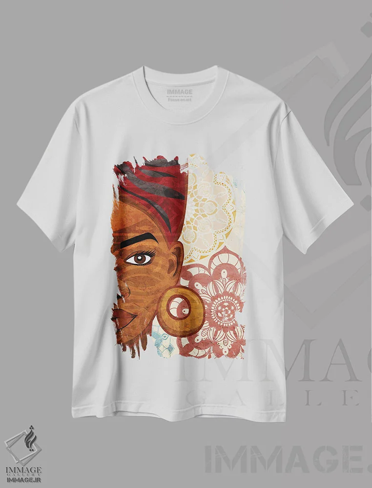 تیشرت سفید طرح دار زن ماندالا I، هنر آمریکایی آفریقایی تبار اثر کیمبرلی آلن | immage.ir