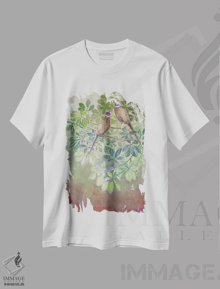 تیشرت سفید طرح دار قرقاول ها، هنر فاخر معاصر اثر کاتیا بلینی | immage.ir