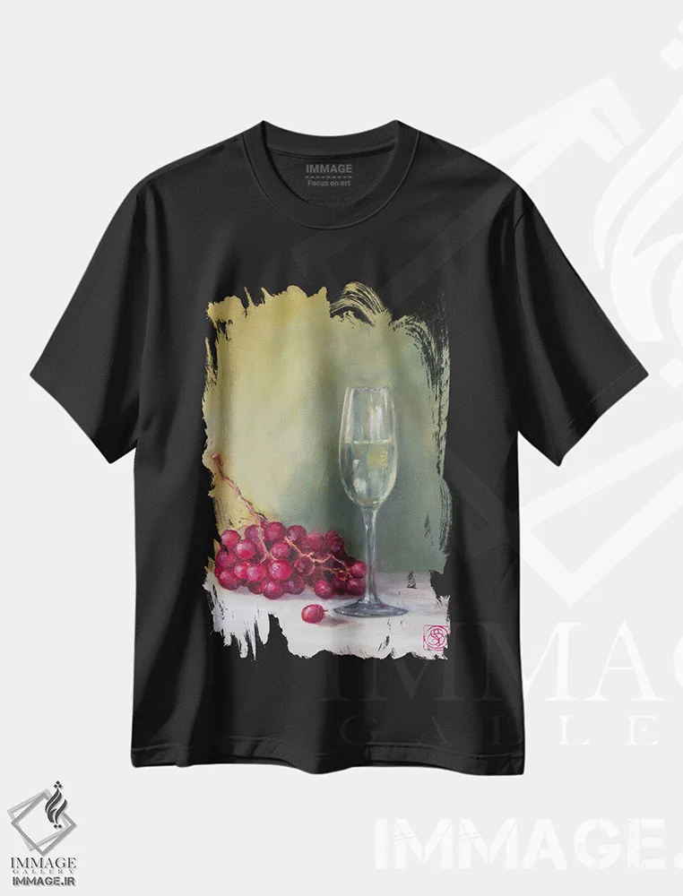 تیشرت مشکی طرح دار شامپاین و انگور، هنر فاخر معاصر اثر کاتیا بلینی | immage.ir
