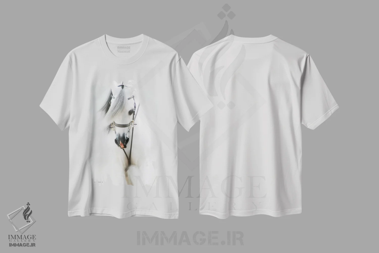 تیشرت سفید طرح دار اسب رؤیایی، دکور کلبه و لژ اثر کاری بروکس | فروشگاه ایماژ
