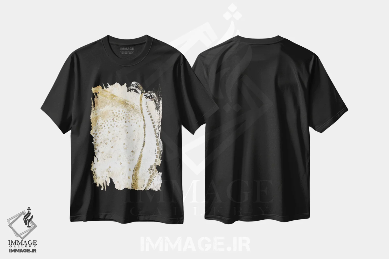تیشرت مشکی طرح دار طاووس زال طلایی، تزئینی اثر کارن بارسکی | immage.ir
