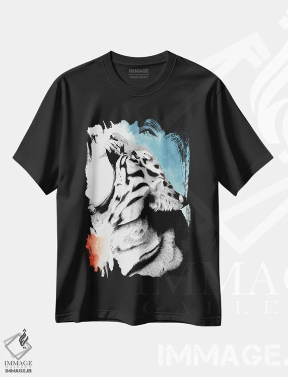 تیشرت مشکی طرح دار گربه سان بزرگ خیال انگیز، دکور معاصر اثر کلسی امبلو | immage.ir