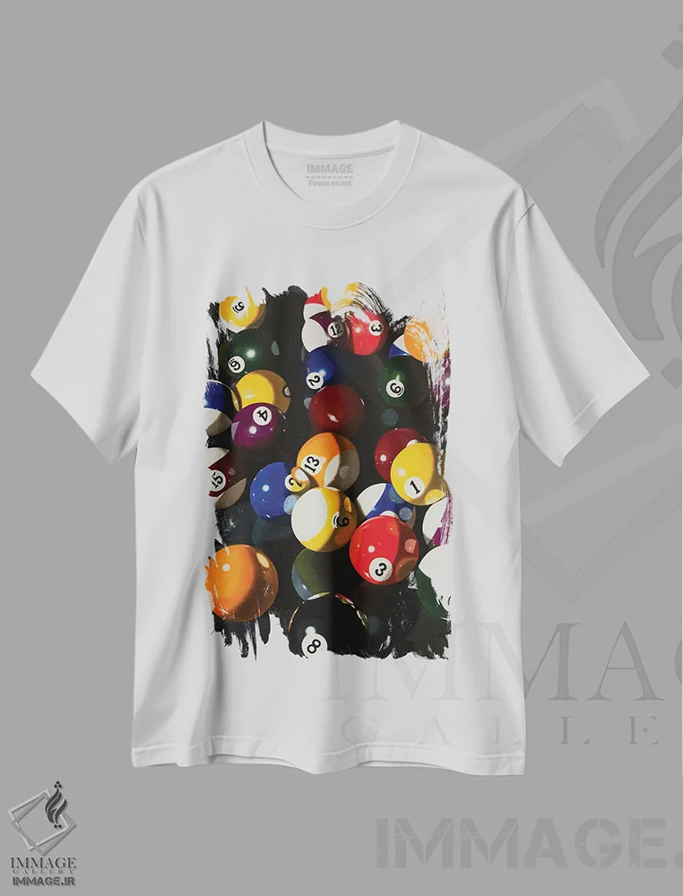 تیشرت سفید طرح دار توپ های بیلیارد، هنر فاخر معاصر اثر کارن بودن | immage.ir