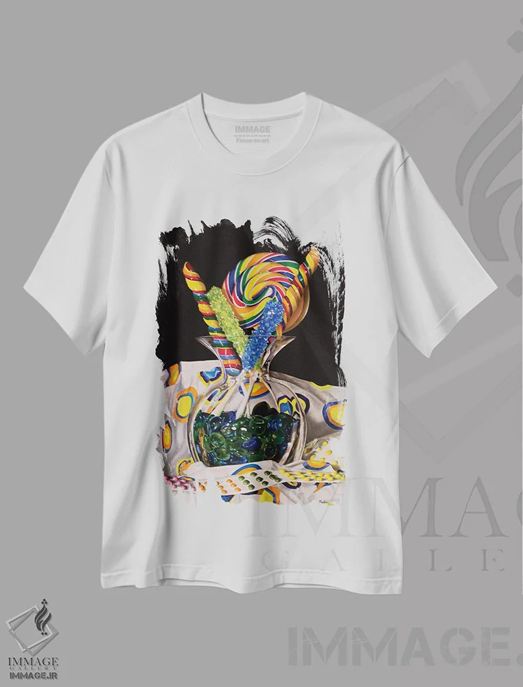 تیشرت سفید طرح دار خاطرات شیرین، هنر فاخر معاصر اثر کارن بودن | فروشگاه ایماژ