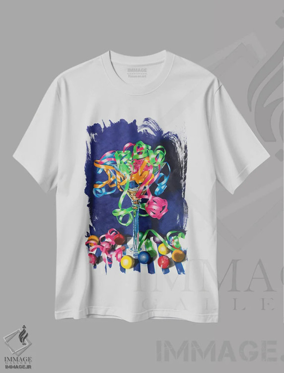 تیشرت سفید طرح دار مارتینی شاد، هنر فاخر معاصر اثر کارن بودن | فروشگاه ایماژ