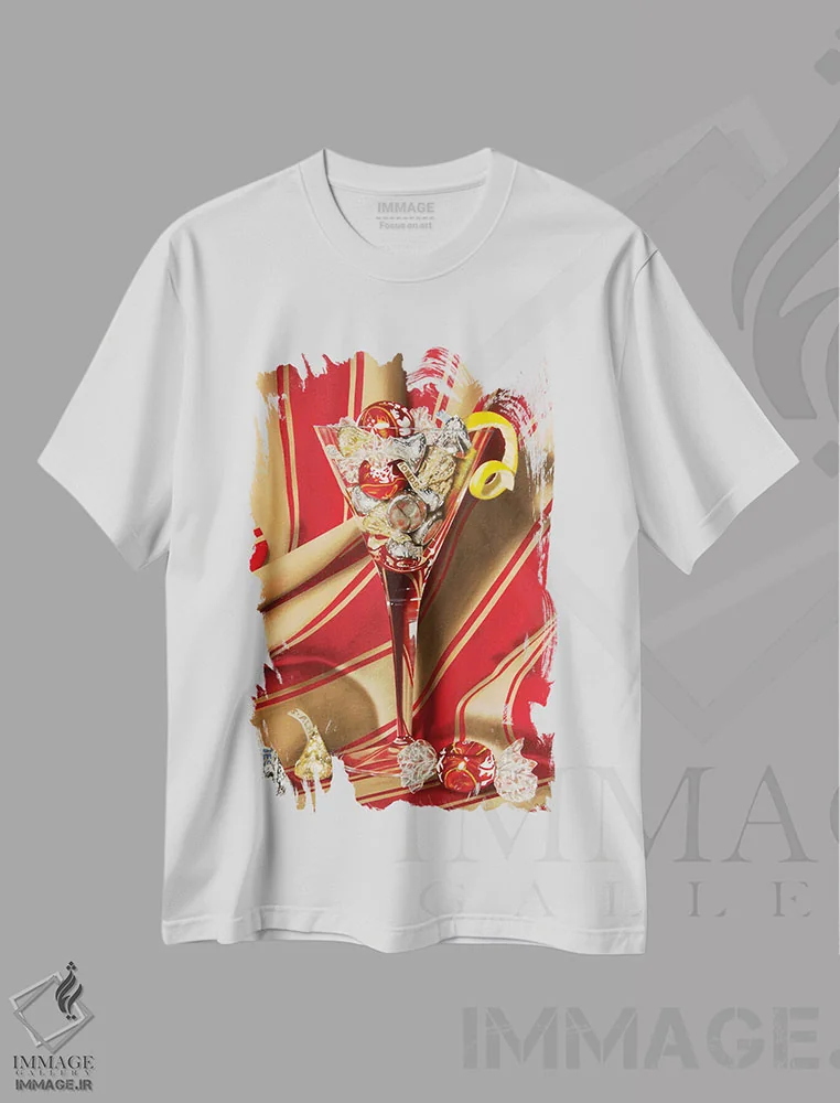 تیشرت سفید طرح دار مارتینی شکلاتی، هنر فاخر معاصر اثر کارن بودن | immage.ir