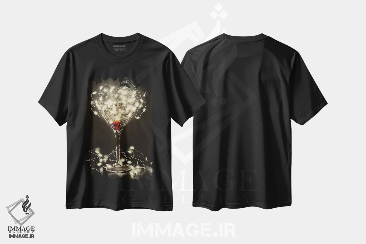تیشرت مشکی طرح دار مارتینی سبک، هنر فاخر معاصر اثر کارن بودن | فروشگاه ایماژ