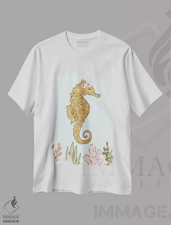 تیشرت سفید طرح دار اسب دریایی با تاج گل، دکور معاصر اثر کیتی برایانت | فروشگاه ایماژ